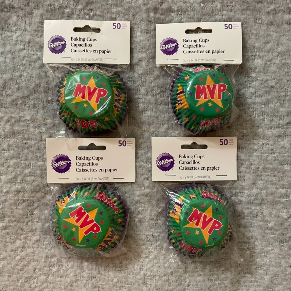 Wilton MVP sports theme Paper Baking Cups/Cupcake Liners 4x50 (total of 200)